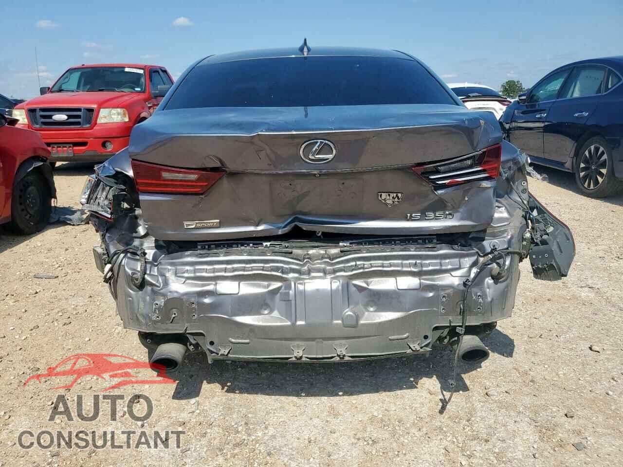 LEXUS IS 2015 - JTHBE1D29F5017238
