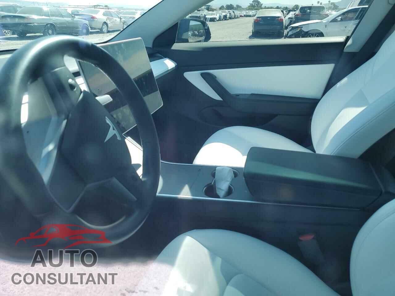 TESLA MODEL 3 2019 - 5YJ3E1EB3KF413792