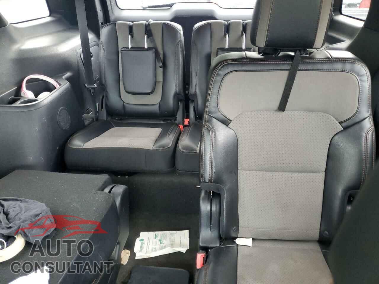 FORD EXPLORER 2017 - 1FM5K7D8XHGA46068