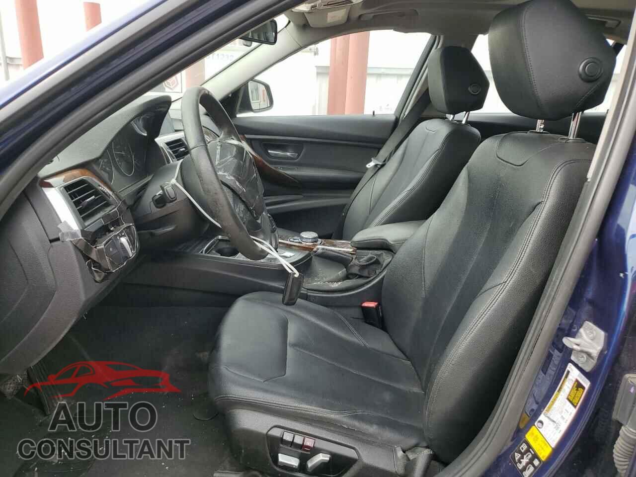 BMW 3 SERIES 2016 - WBA8E5G58GNU21624