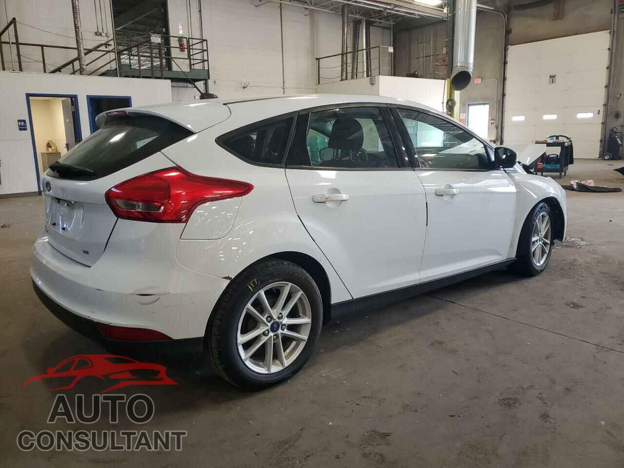FORD FOCUS 2017 - 1FADP3K26HL272310