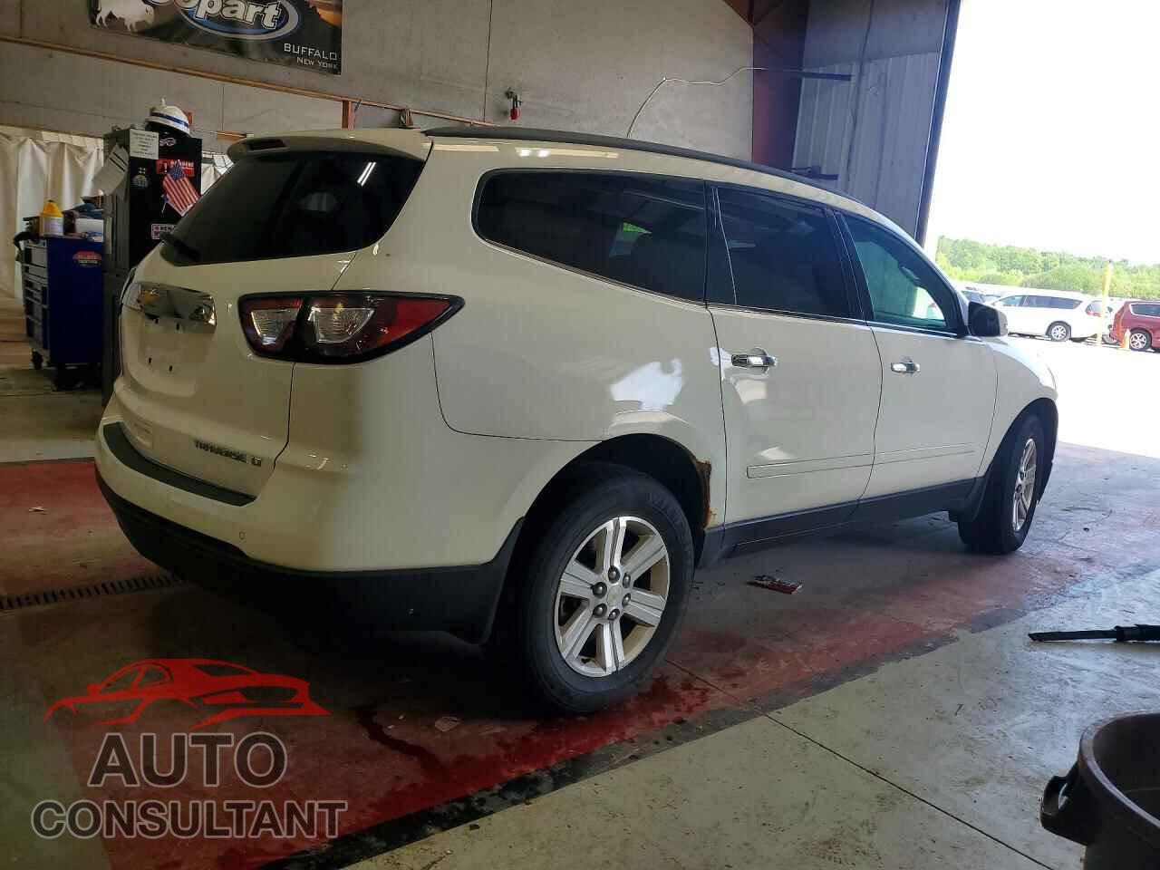 CHEVROLET TRAVERSE 2013 - 1GNKRGKD8DJ175594