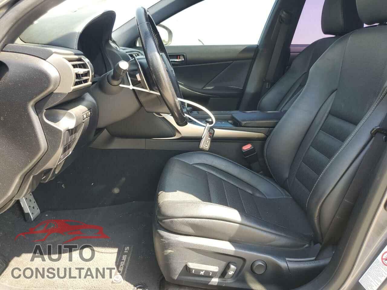 LEXUS IS 2016 - JTHBA1D29G5035378