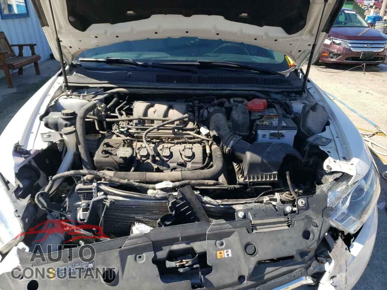 FORD TAURUS 2017 - 1FAHP2F85HG113913