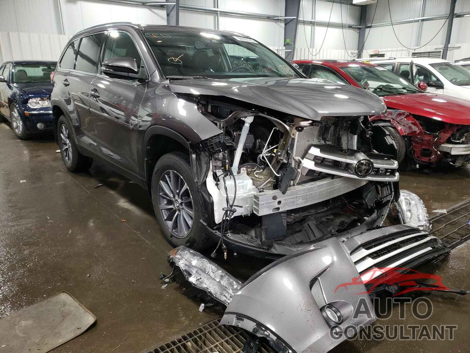 TOYOTA HIGHLANDER 2019 - 5TDJZRFH9KS609342