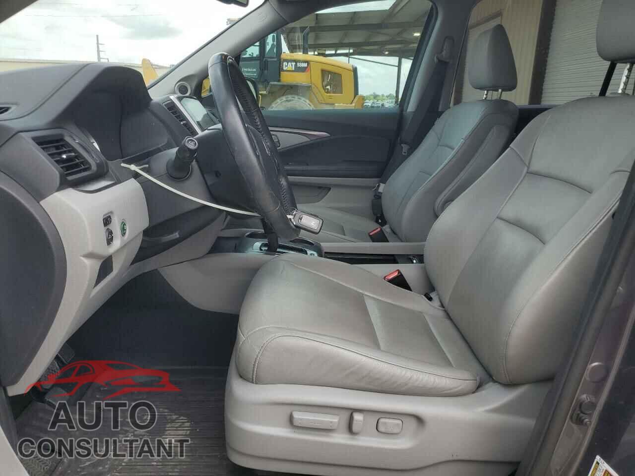 HONDA PILOT 2017 - 5FNYF5H54HB014298