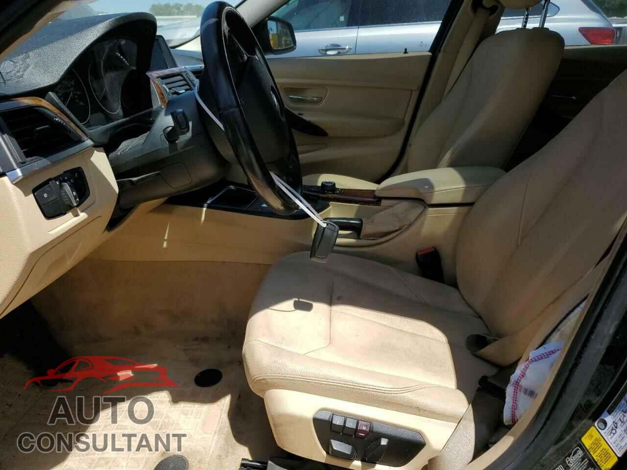 BMW 3 SERIES 2013 - WBA3B9C51DF587019