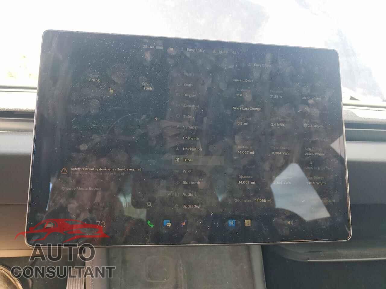 TESLA MODEL 3 2024 - 5YJ3E1EA6RF831796