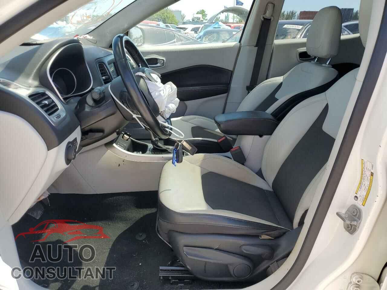 JEEP COMPASS 2019 - 3C4NJCBB7KT843685