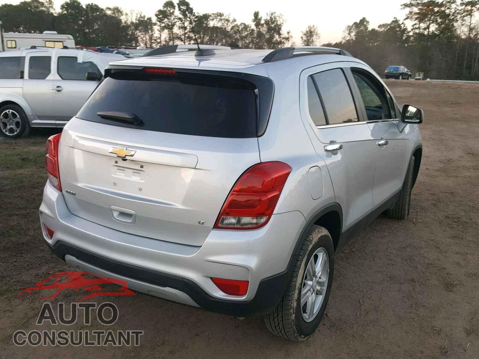 CHEVROLET TRAX 1LT 2017 - 3GNCJLSB3HL143167