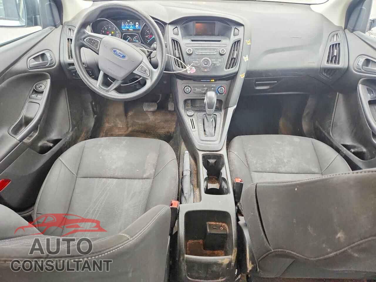 FORD FOCUS 2015 - 1FADP3E29FL341404