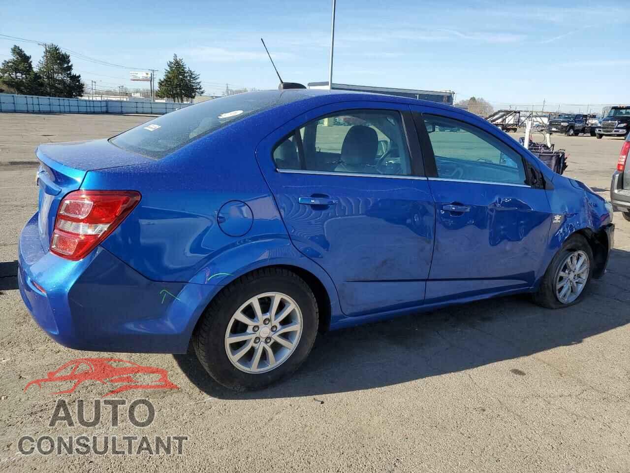 CHEVROLET SONIC 2018 - 1G1JD5SH0J4123647