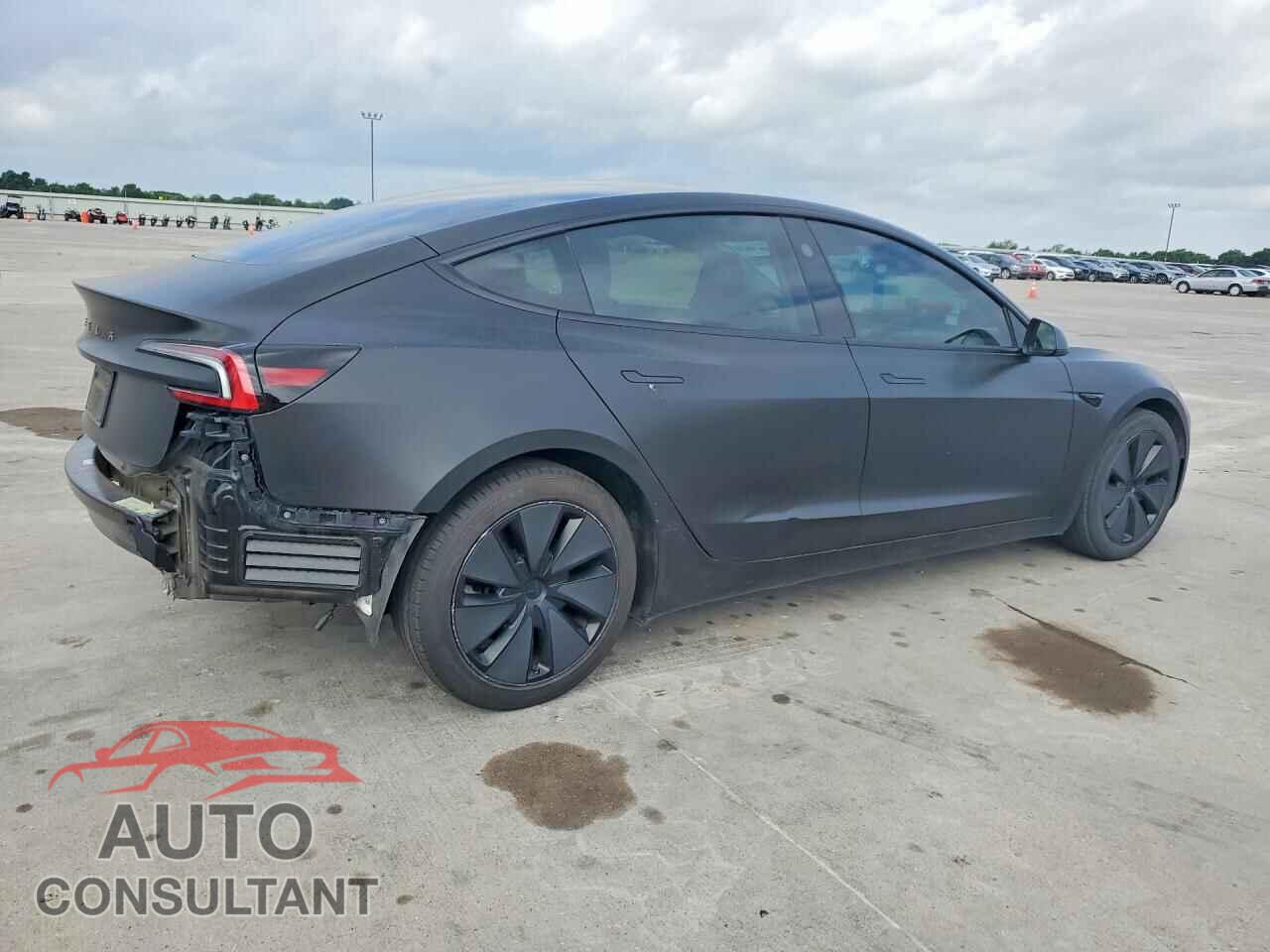 TESLA MODEL 3 2024 - 5YJ3E1EB4RF718227