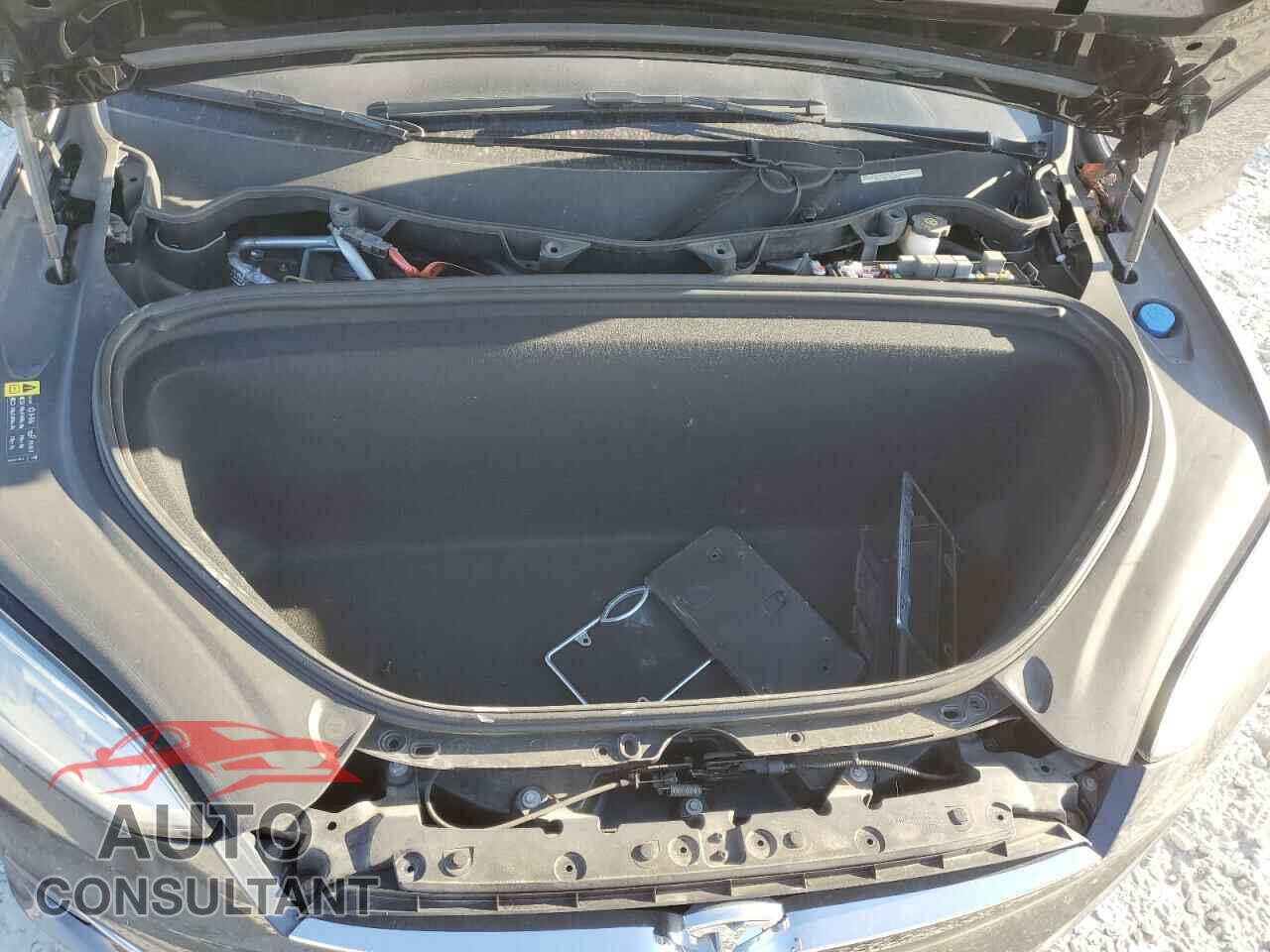 TESLA MODEL X 2017 - 5YJXCDE26HF052169