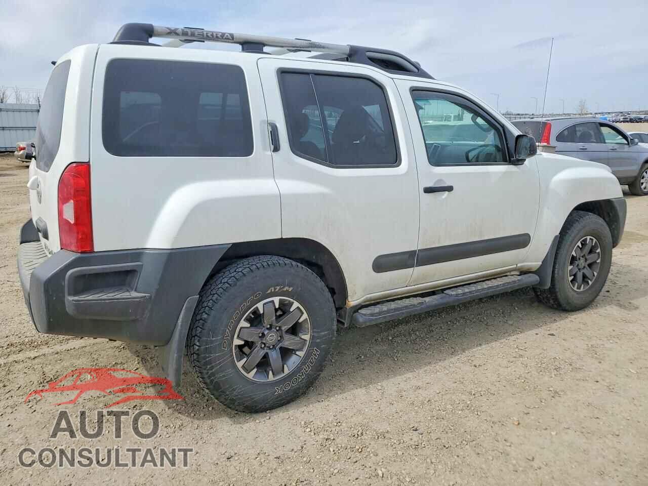 NISSAN XTERRA 2015 - 5N1AN0NW9FN655266