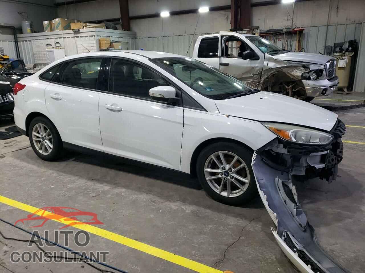 FORD FOCUS 2015 - 1FADP3F25FL250046