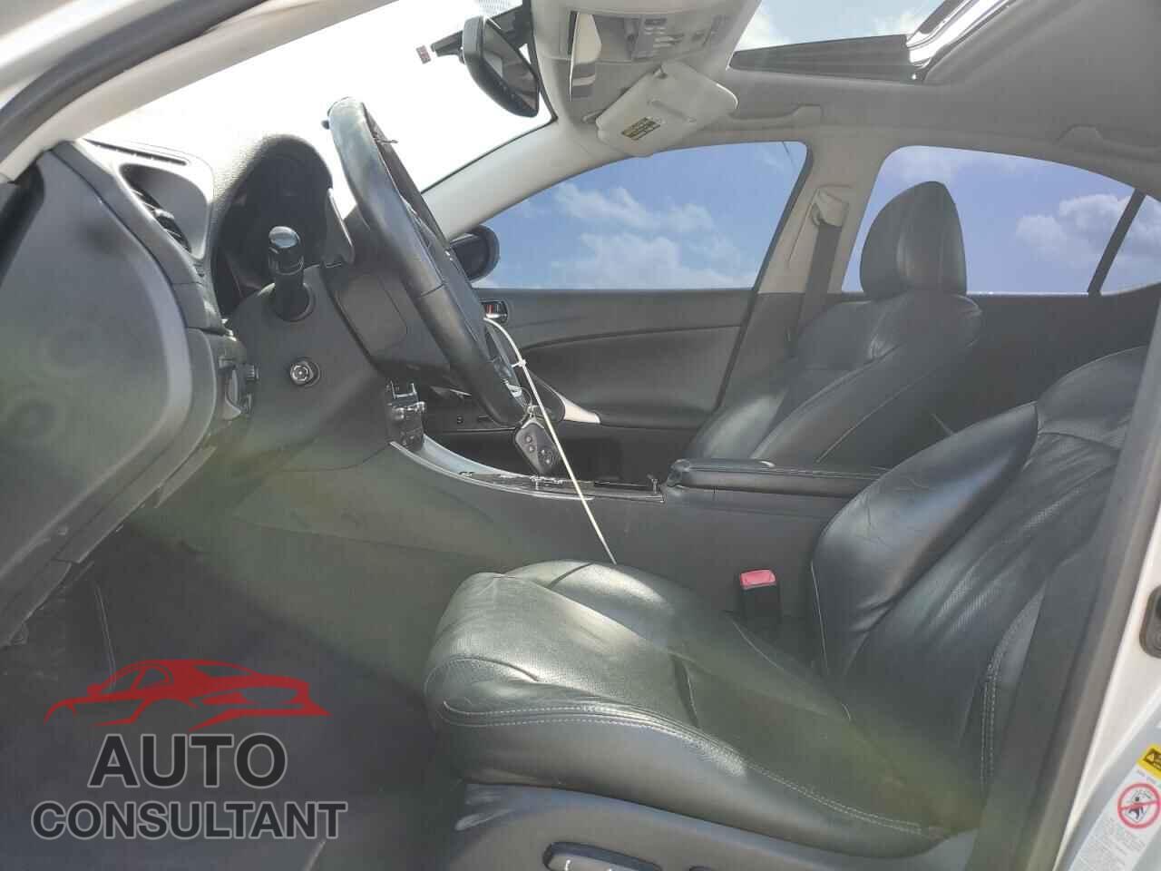 LEXUS IS 2010 - JTHCF5C23A5040713