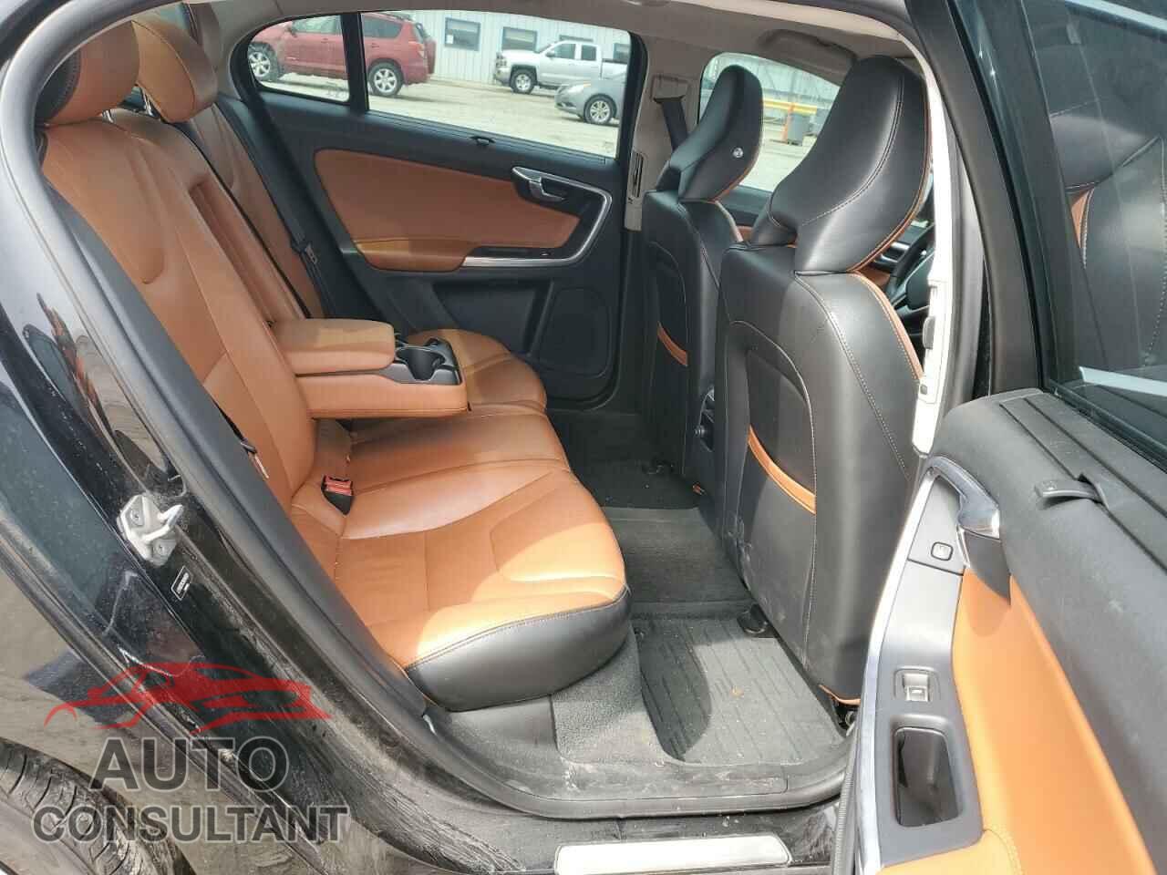 VOLVO S60 2017 - LYV402TK5HB148024