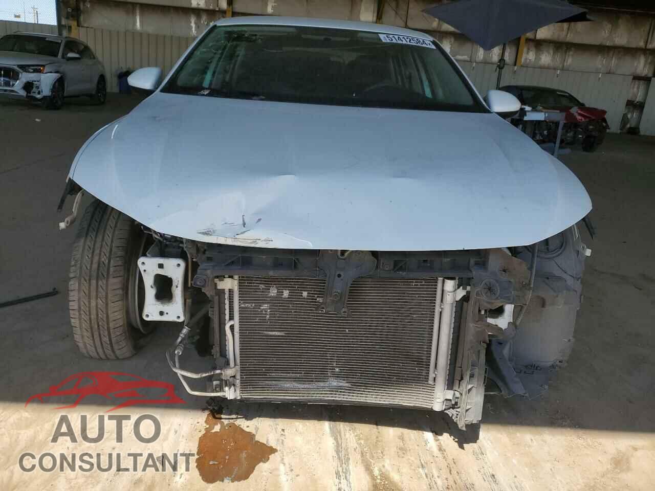VOLKSWAGEN JETTA 2019 - 3VWC57BU2KM093544