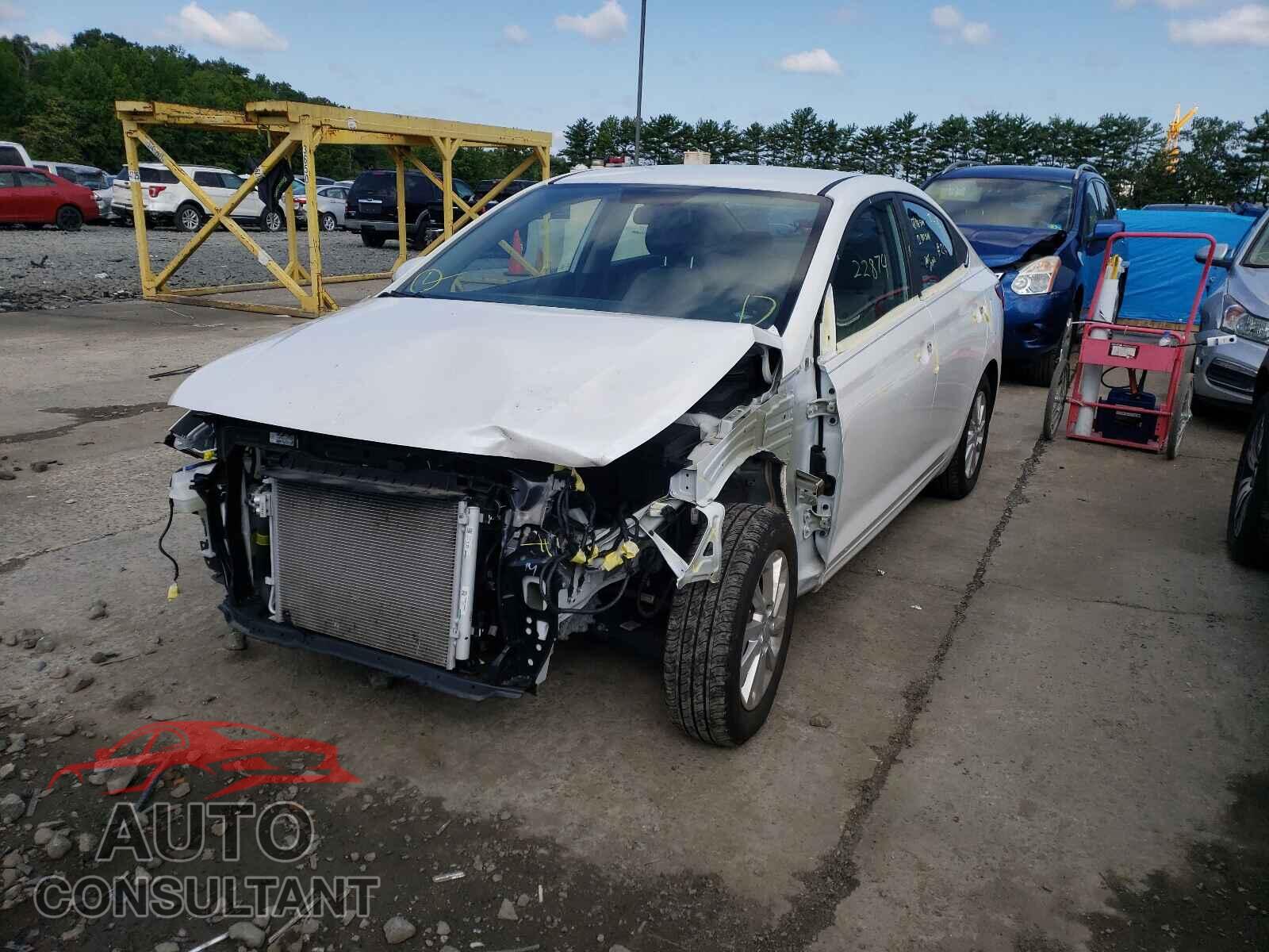 HYUNDAI ACCENT 2019 - 3KPC24A36KE061399