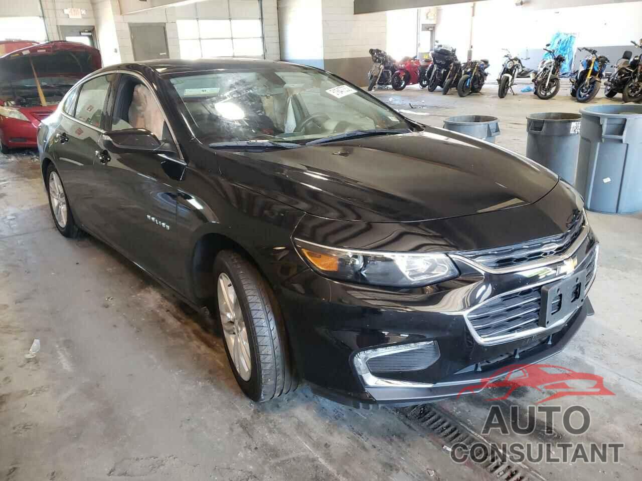CHEVROLET MALIBU 2018 - 1G1ZD5ST1JF267087