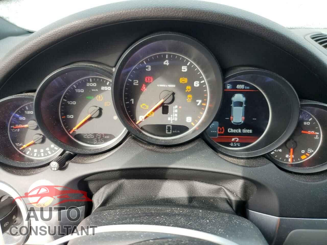 PORSCHE CAYENNE 2016 - WP1AA2A29GKA38322