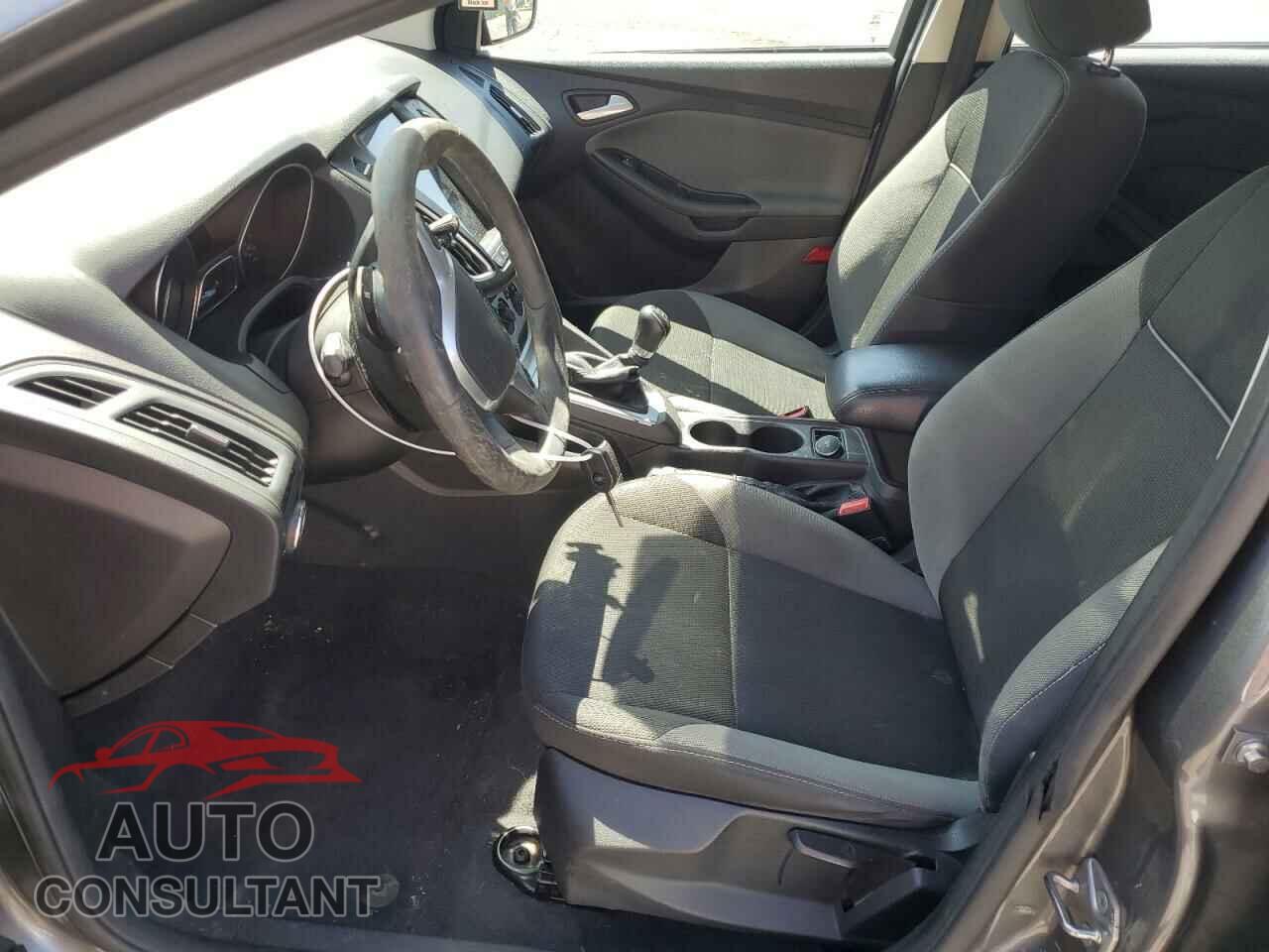 FORD FOCUS 2014 - 1FADP3K26EL293900