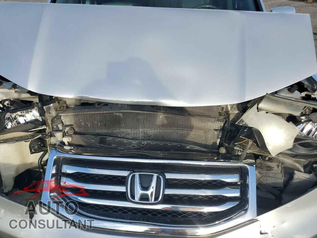 HONDA PILOT 2015 - 5FNYF3H9XFB014875