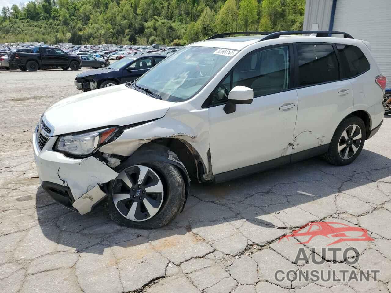 SUBARU FORESTER 2018 - JF2SJAGC8JH603617