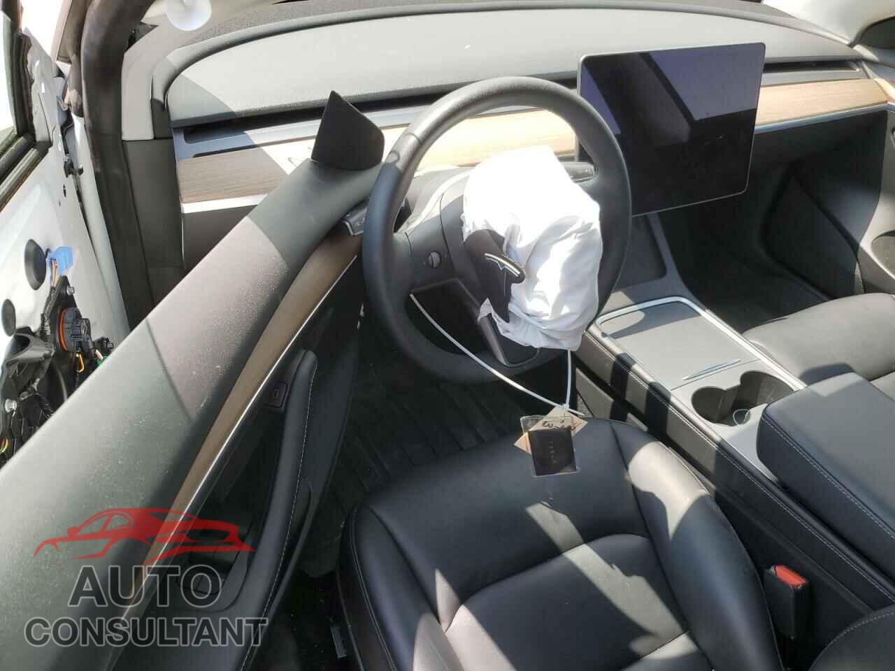 TESLA MODEL 3 2021 - 5YJ3E1EBXMF094300
