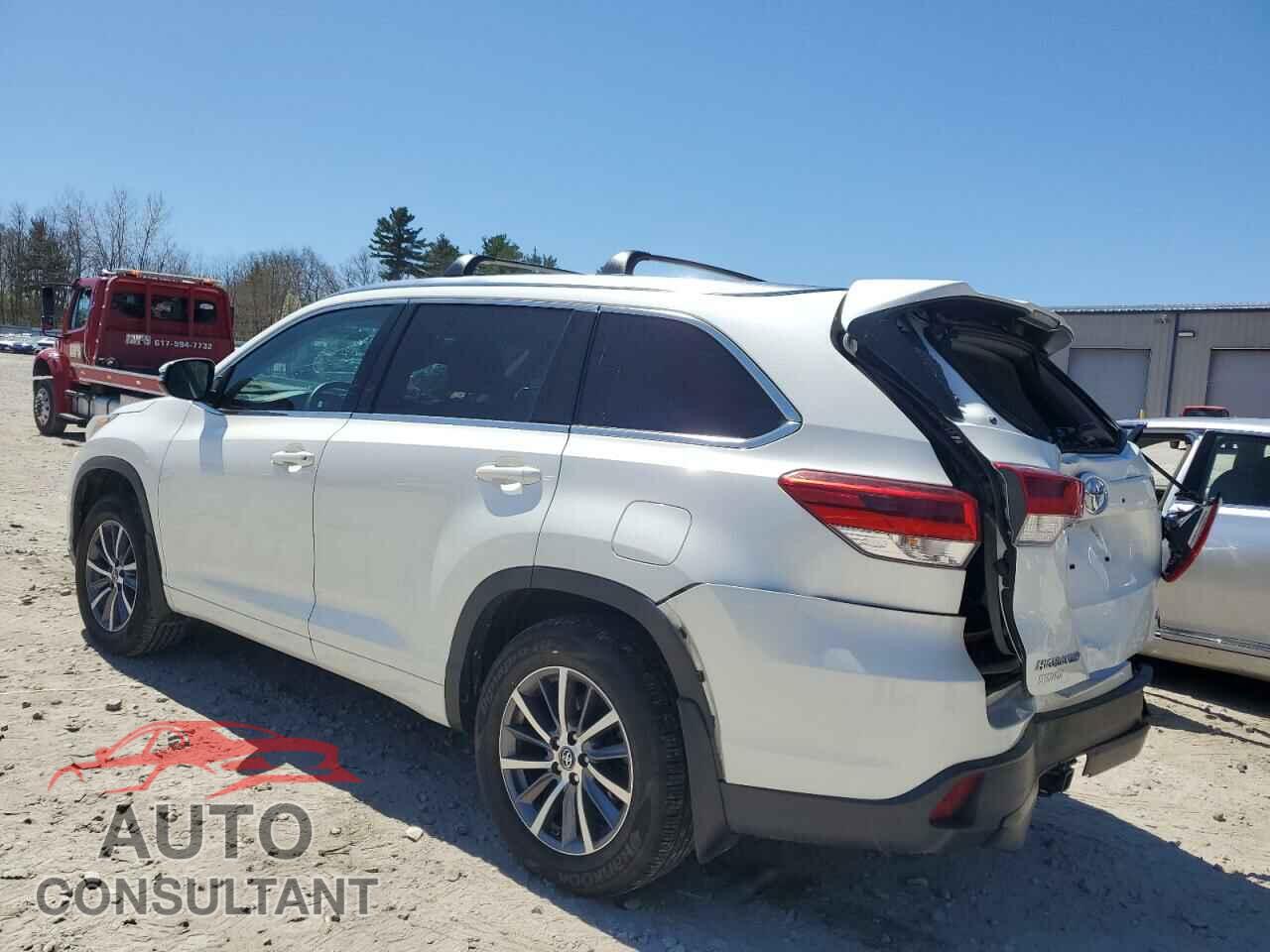 TOYOTA HIGHLANDER 2017 - 5TDJZRFH3HS519208
