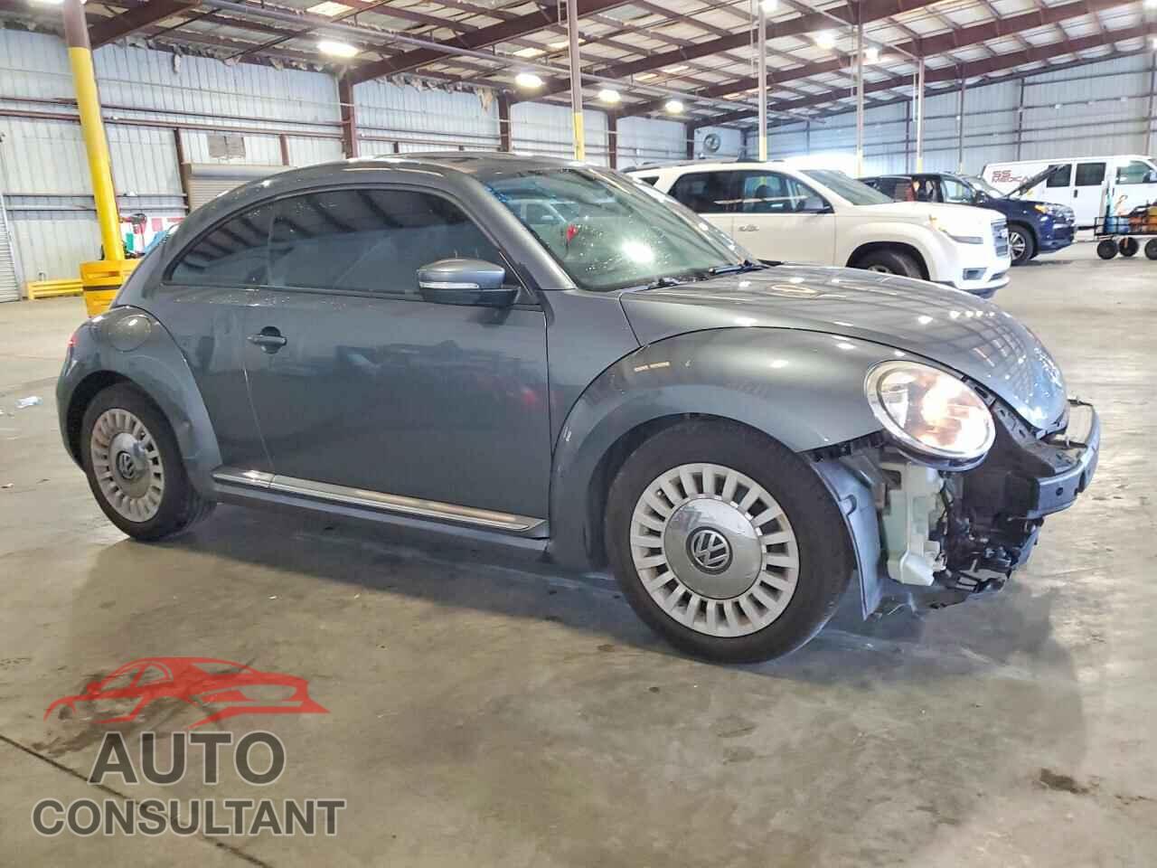 VOLKSWAGEN BEETLE 2013 - 3VWJX7ATXDM664226
