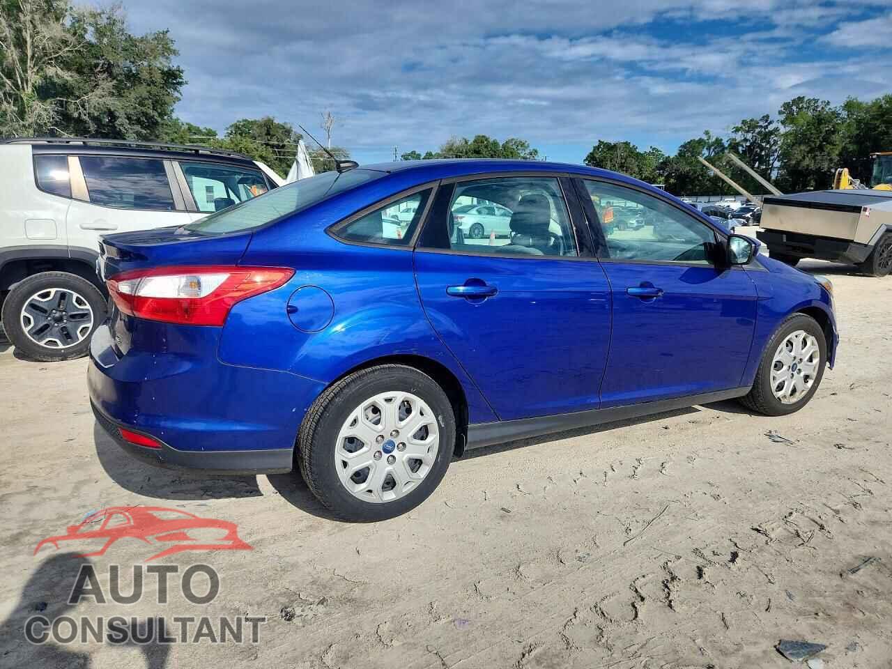 FORD FOCUS 2012 - 1FAHP3F21CL265897
