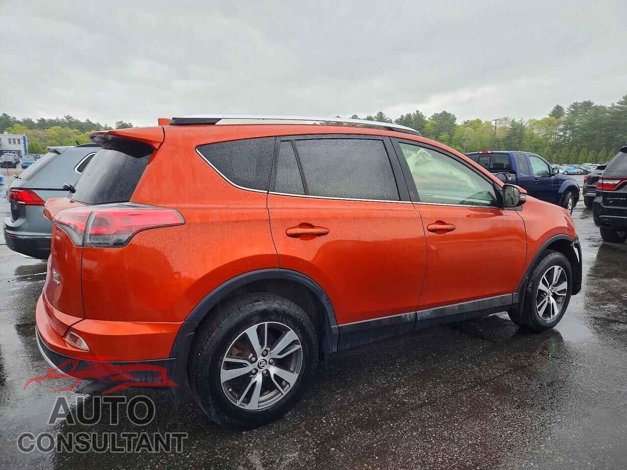 TOYOTA RAV4 2016 - JTMRFREV9GJ084757