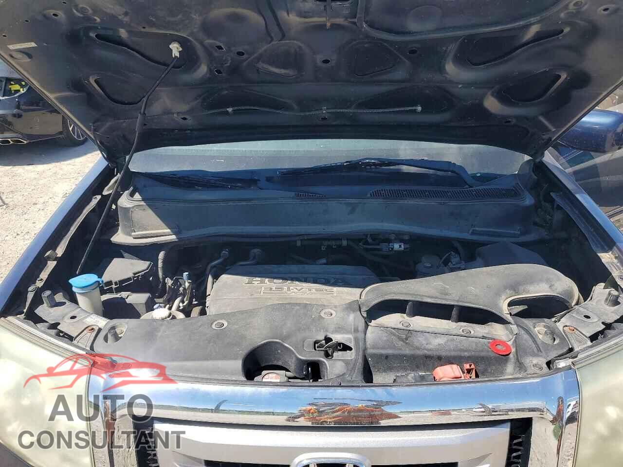 HONDA PILOT 2011 - 5FNYF4H41BB032105