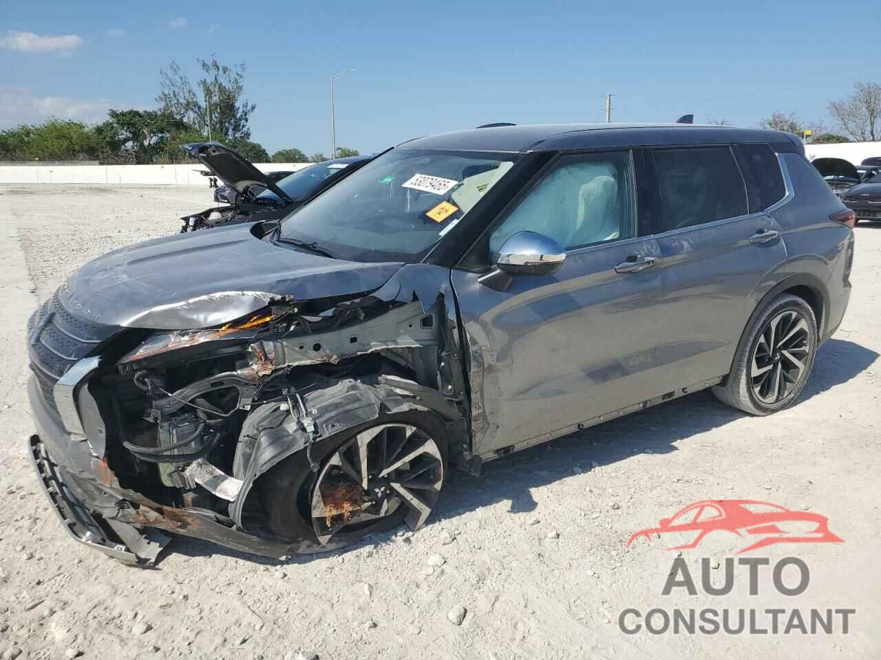 MITSUBISHI OUTLANDER 2022 - JA4J3UA87NZ082085