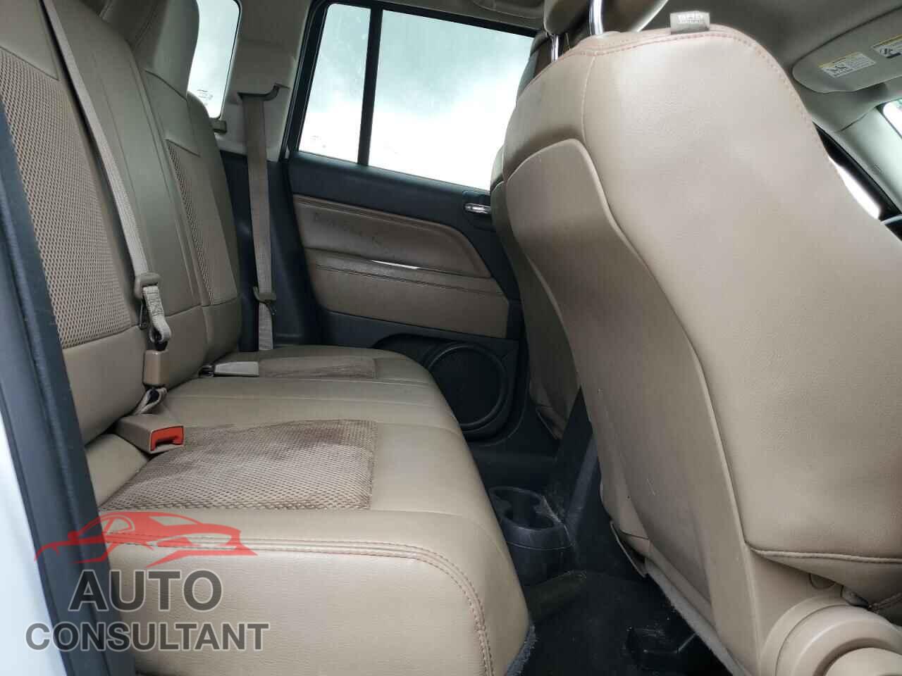 JEEP COMPASS 2017 - 1C4NJCEA8HD151470