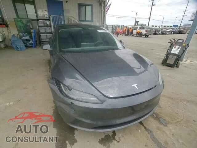 TESLA MODEL 3 2025 - 5YJ3E1EA5SF044800