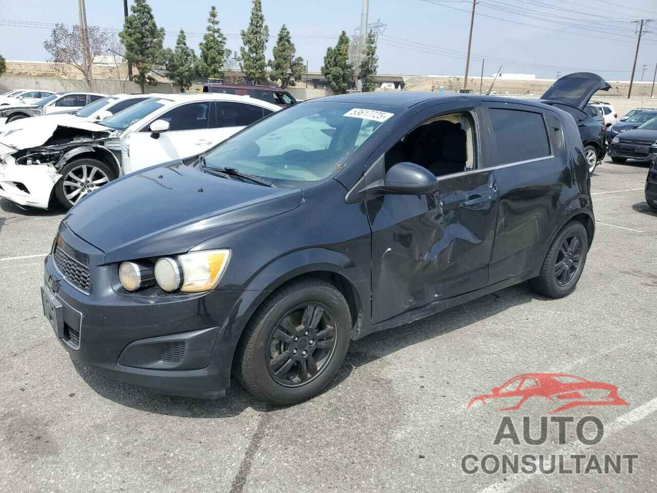 CHEVROLET SONIC 2014 - 1G1JC6SH1E4126569