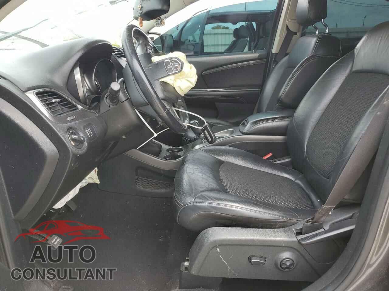 DODGE JOURNEY 2015 - 3C4PDCGG5FT664555