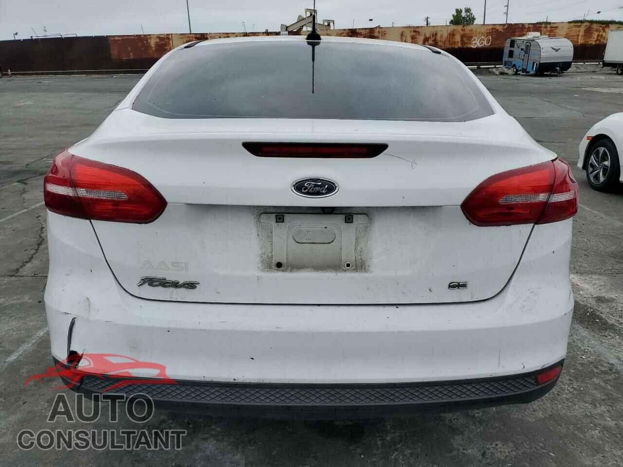 FORD FOCUS 2016 - 1FADP3F22GL270420