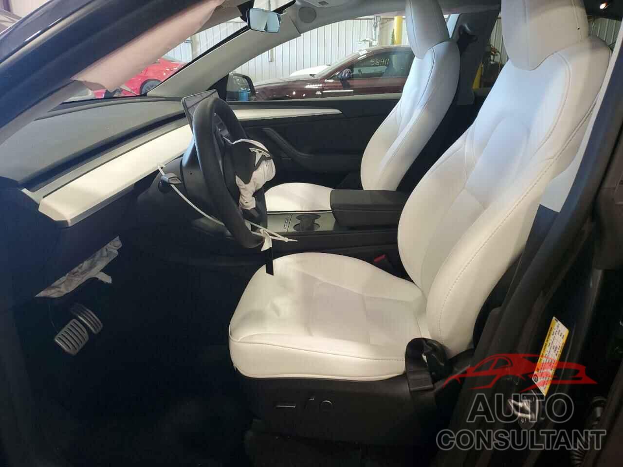 TESLA MODEL Y 2023 - 7SAYGDEFXPF852082