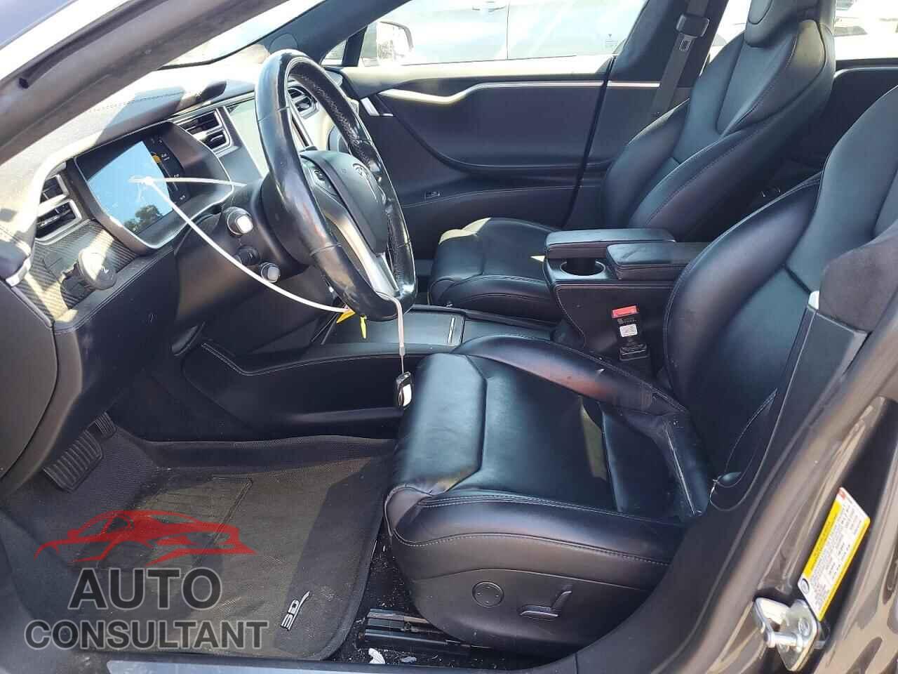 TESLA MODEL S 2017 - 5YJSA1E29HF216707
