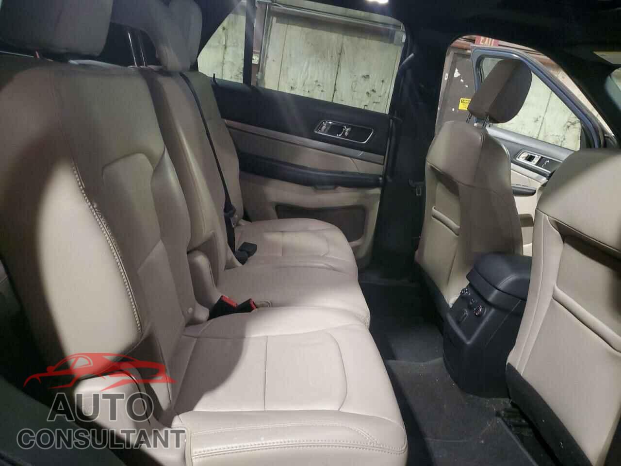 FORD EXPLORER 2018 - 1FM5K8D83JGB94378