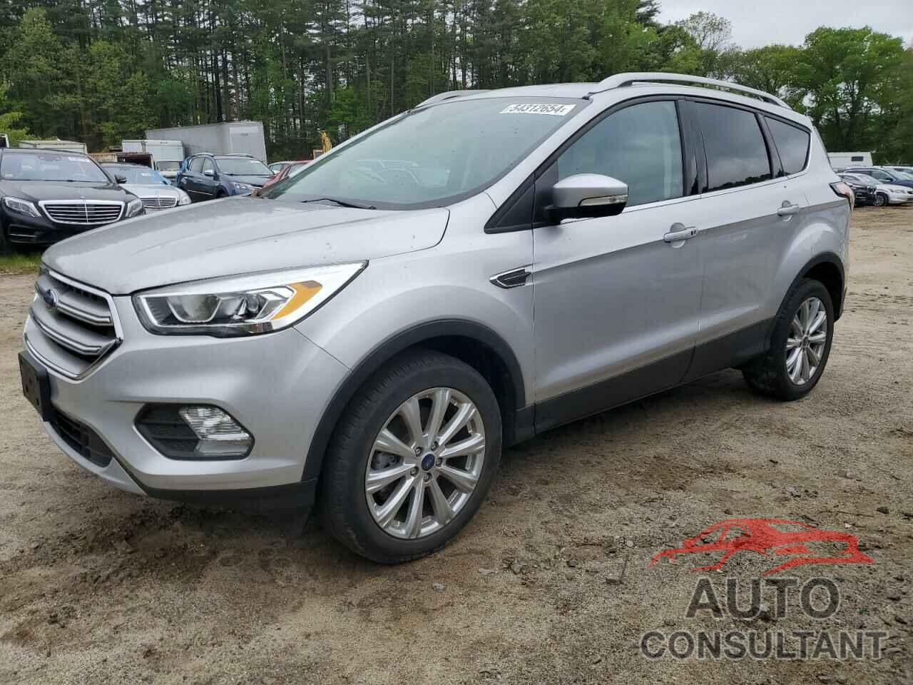 FORD ESCAPE 2017 - 1FMCU9J98HUB93792