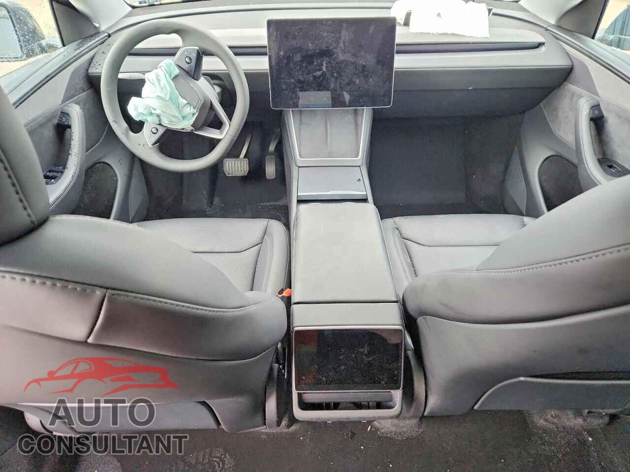 TESLA MODEL Y 2026 - 7SAYGDED7TA461039