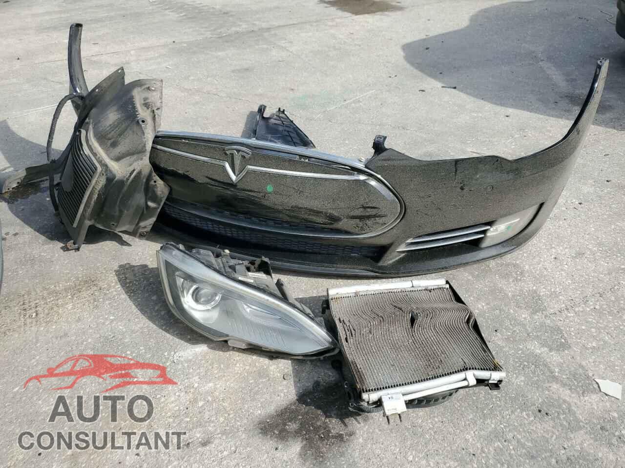 TESLA MODEL S 2013 - 5YJSA1DP2DFP28056