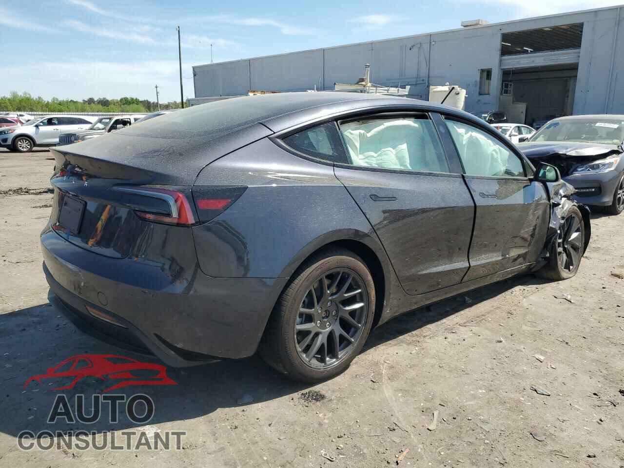 TESLA MODEL 3 2024 - 5YJ3E1EA2RF864875