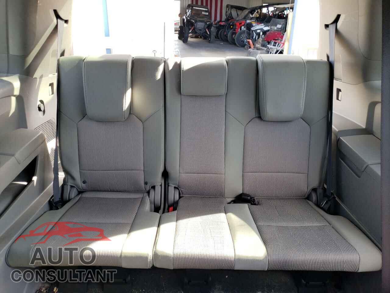 HONDA PILOT 2015 - 5FNYF4H44FB053228