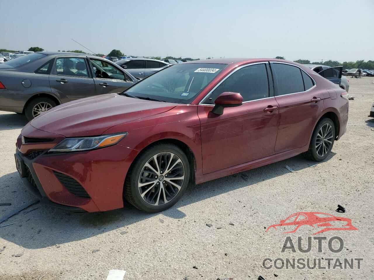 TOYOTA CAMRY 2018 - 4T1B11HK9JU645172